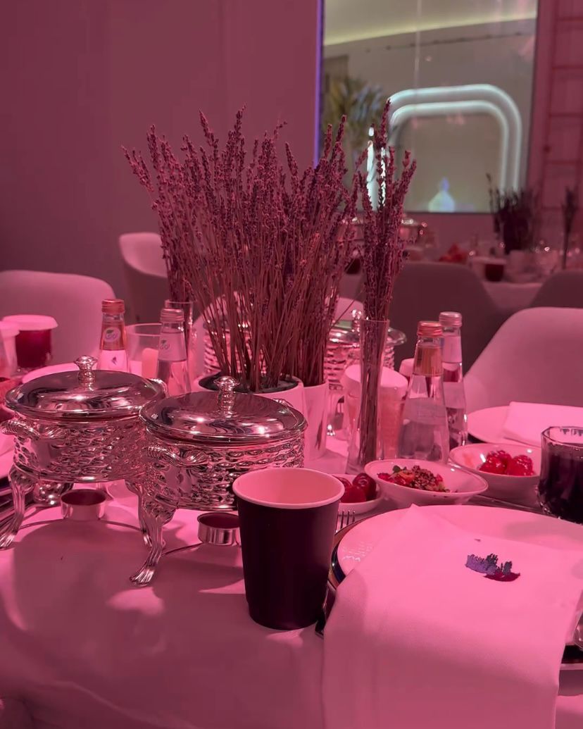 سفرة الثريا gallery