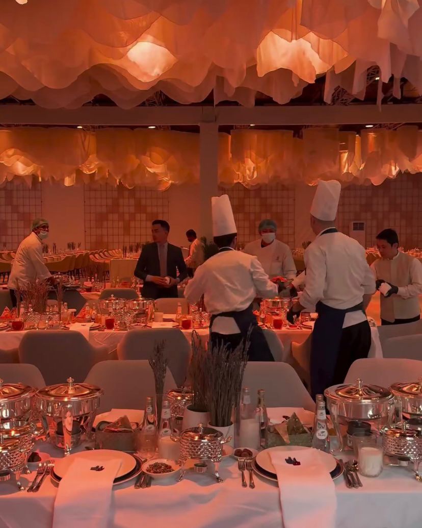 سفرة الثريا gallery